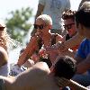 Agyness Deyn and Henry Holland
 spend an afternoon relaxing with friends in Primrose Hill park 
London, England.