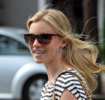 Amy Smart 
seen leaving the Diesel boutique in West Hollywood.
Los Angeles, California.