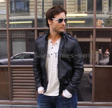 Peter Facinelli 
leaving the BBC Radio 1 studios
London, England.