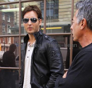 Peter Facinelli 
leaving the BBC Radio 1 studios
London, England.