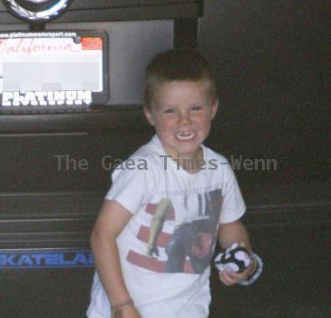 Romeo Beckham and Cruz Beckham heading out for lunch in Beverly Hills. Los Angeles.