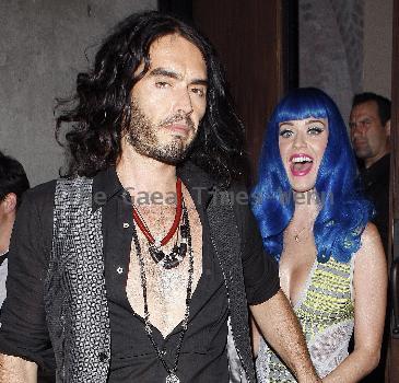 Russell Brand, Katy Perry Celebrities outside Las Palmas club in Hollywood. Los Angeles.