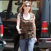 Ellen Pompeo drops off a bag of clothes at the Hollywood Hills Cleaners Los Angeles.