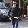 Jesse Metcalfe
leaving Poquito Mas, a Mexican taco stand, after eating lunch alone
Los Angeles, California.