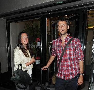 Richard Bacon and his wife Rebecca McFarlane 
arriving at the Ivy Club 
London, England.