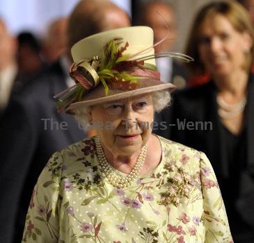 HM Queen Elizabeth II  
arrives at the Pinewood Toronto Studios. 
Toronto, Canada.