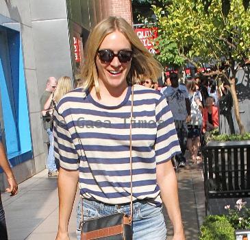 Chloe Sevigny goes shopping at The Grove in Hollywood. Los Angeles, California.