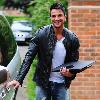 Peter Andre
out and about in Surrey with his laptop
Surrey, England.