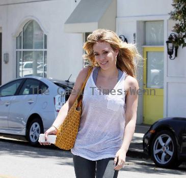 Hilary Duff departs Byron & Tracey Salon Los Angeles.