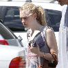 Dakota Fanning
is seen leaving the gym in Studio City with her dad.
Los Angeles, California.