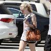 Dakota Fanning
is seen leaving the gym in Studio City with her dad.
Los Angeles, California.