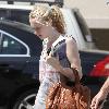 Dakota Fanning
is seen leaving the gym in Studio City with her dad.
Los Angeles, California.