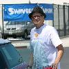 Drew Carey
departs Swingers restaurant after having breakfast wearing a t-shirt that states, 'I became the mayor of your mom'
Los Angeles, California.