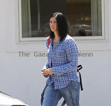 Sara Silverman 
leaving the Byron Tracy Salon after getting her hair done. The comedian is wearing a 'Jimmy Fallon T-Shirt' underneath her shirt.
Los Angeles, California.