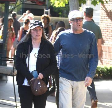 Gregg Henry goes shopping with his wife at the Grove
Los Angeles, California.