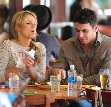 Ali Fedotowsky and Roberto Martinezare seen having lunch together at the Newsroom cafe. Los Angeles.