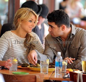 Ali Fedotowsky and Roberto Martinezare seen having lunch together at the Newsroom cafe. Los Angeles.