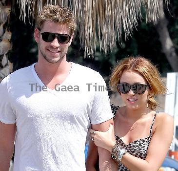 CYRUS AND HEMSWORTH SPLIT CYRUS AND HEMSWORTH SPLIT