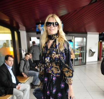 Claudia Schiffer arriving at Tegel Airport after flying in from London for the Vogue Berlin Fashion Night Out. Berlin.