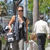 Honor Marie Warren and Jessica Alba
Jessica Alba leaving a medical centre to go out to lunch with her daughter at Nate 'n Al of Beverly Hills Delicatessen
Los Angeles, California.