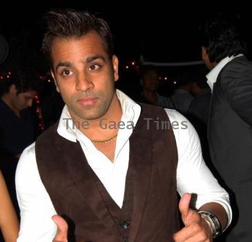 Abhishek Awasthi Shocks Everyone At Star Parivaars Post Award Party!