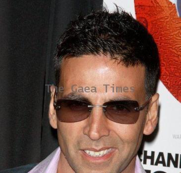 Surprise! Master Chef Akshay Kumar On Colors Show