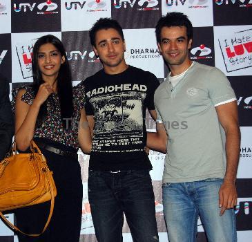 Imran, Punit Solo At I Hate Luv Storys  Celebration Party