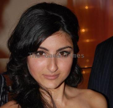 Salman Rushdie Meets Soha Secretly!