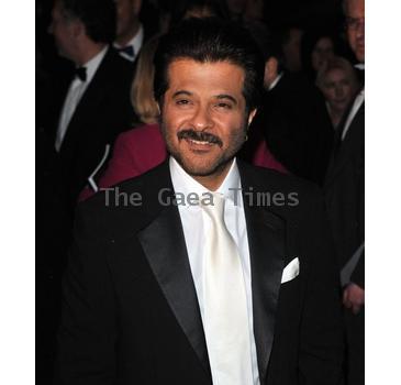 Anil Kapoor Gives Punctuality Lessons To Daughter Sonam!