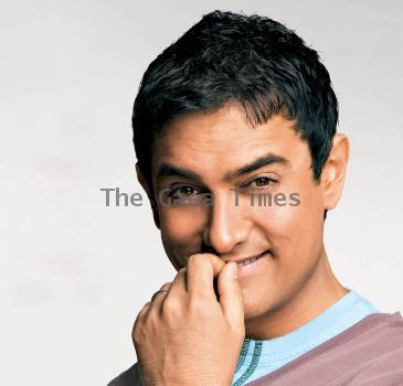 Aamir Khan Meets Sir Anthony Hopkins In Toronto