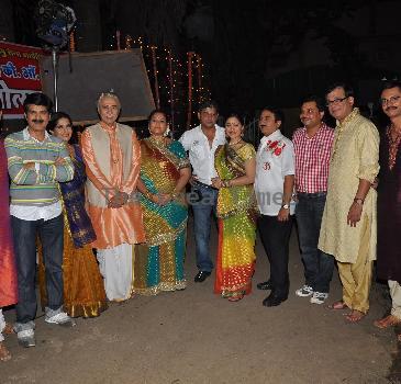 A Khichdi surprise for Gokul Dham society