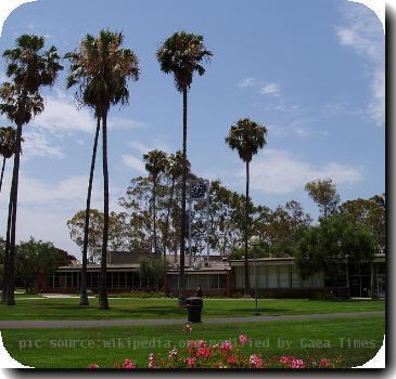 I photographed this picture myself of the Free Speech Zone at Orange Coast College on July 17 2006. It is intended for use on the Orange Coast College page.--Dark Tichondrias 05:27, 18 July 2006 UTC