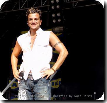 Peter_Andre_58703_O