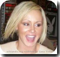 Image of Chanelle Hayes taken at one of her store signings by a Fan.