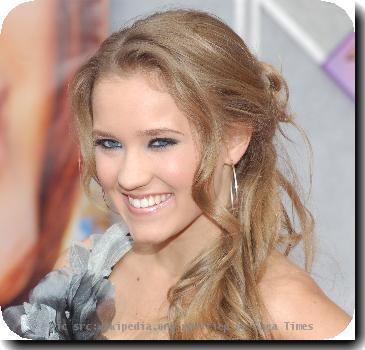 Actress Emily Osment in April 2009