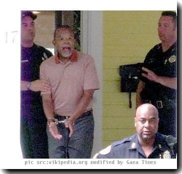 71 Bside If Gates was arrested after following the cop outside  why does the picture of his arrest show him being led out of the house  http   upload wikimedia org wikipedia en 2 22 Arrest of Henry Louis Gates jpg