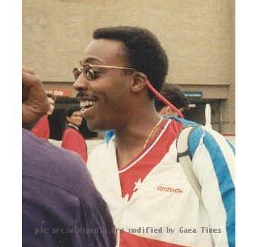 American actor Arsenio Hall at the 41st Annual Emmy Awards