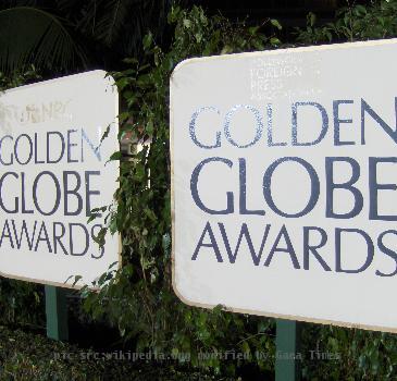 Signs for the wGolden Globe Award