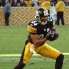 wHines Ward of the wPittsbrgh Steelers during an NFL game in 2006.