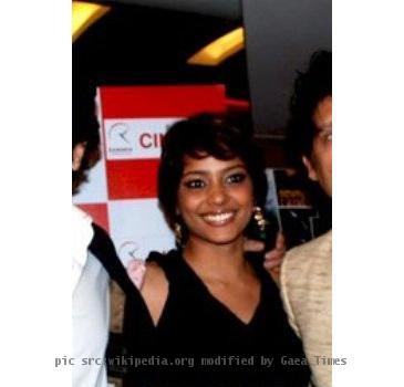 Shahana at the premiere of Jashn