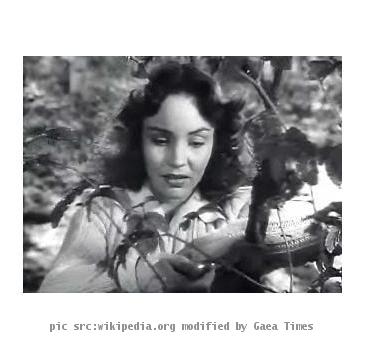 Cropped screenshot of Jennifer Jones from the film