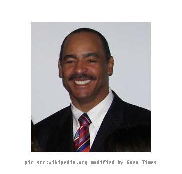 Retired American football player Kellen WInslow at a U.S. Congress event promoting physical fitness