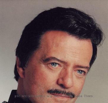 Robert Goulet publicity photo