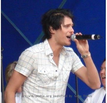 Pic of Basshunter.