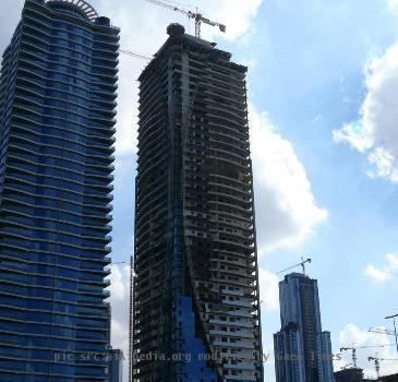This is a photo showing the construction of Dubai Tower