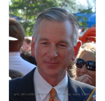 Tommy Tuberville, head coach of the Auburn Tigers college football team, during Tiger Walk prior to the 2007 Ole Miss game.