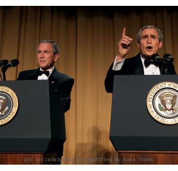 Photo of President George W. Bush and Steve Bridges at 2006 White House Correspondents Dinner.