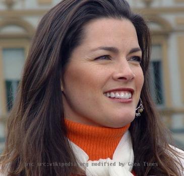 American Olympic figure skater Nancy Kerrigan