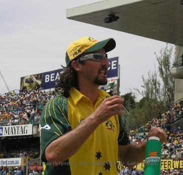 Portrait of Jason Gillespie, SCG, 23 Jan 2004 (Aus vs India ODI). Taken by myself (Allan Steel).