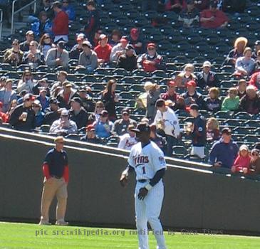 Orlando hudson at Target field